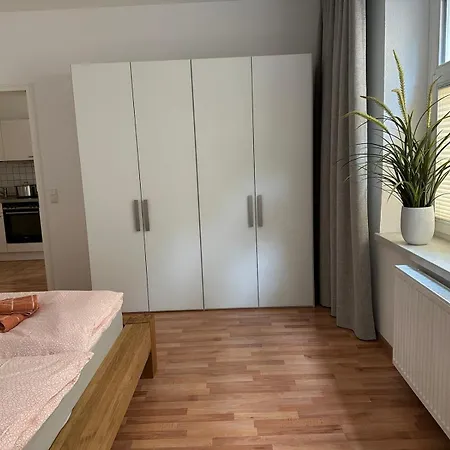 Eicher Warnemünde 4*