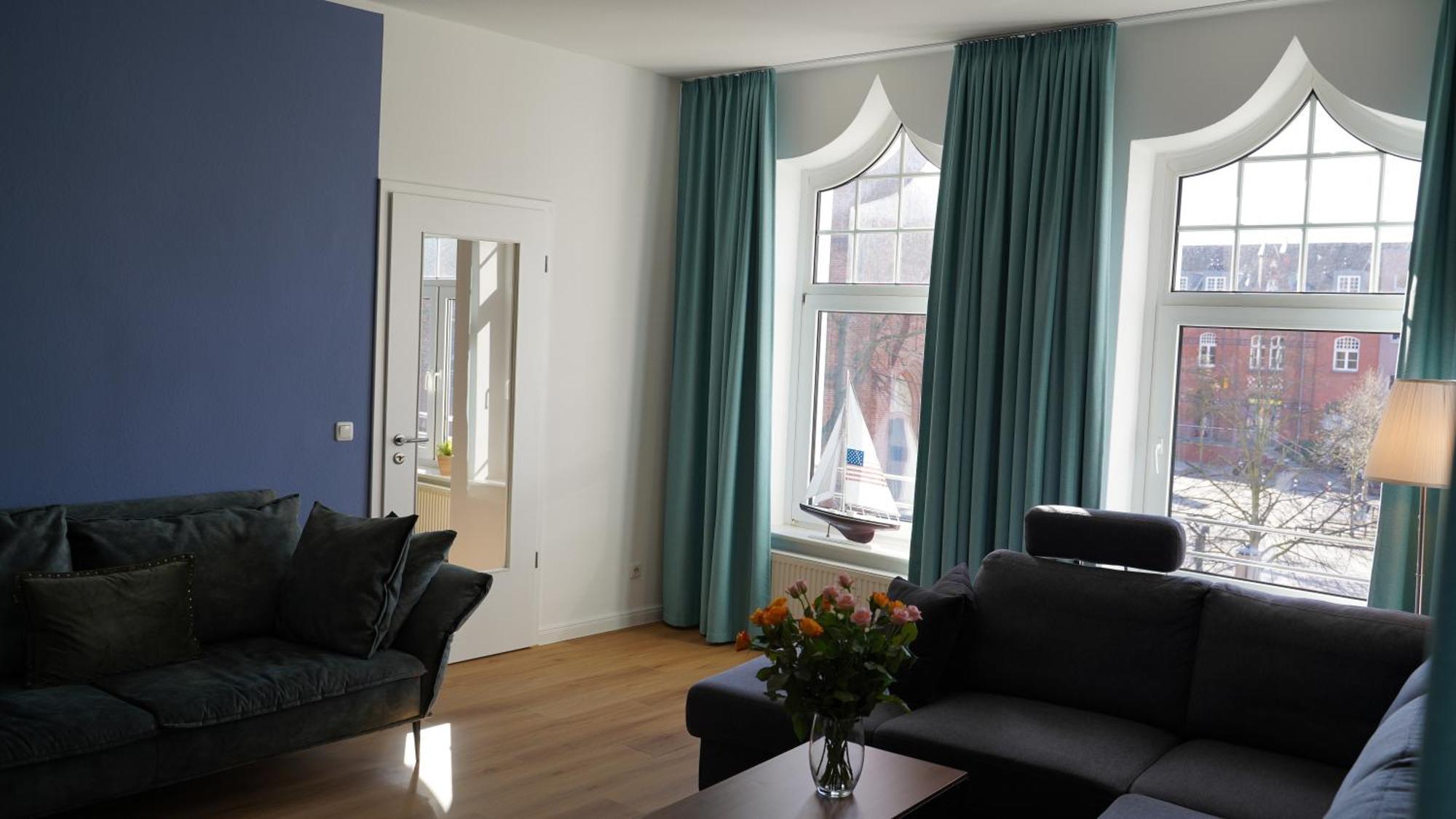 Eicher Warnemuende Rostock