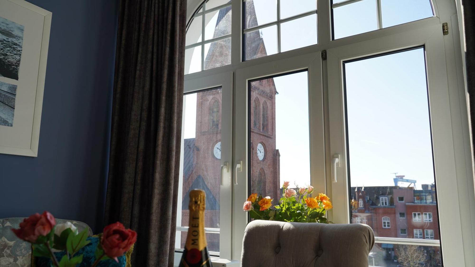 Guest house Eicher Warnemuende 4*