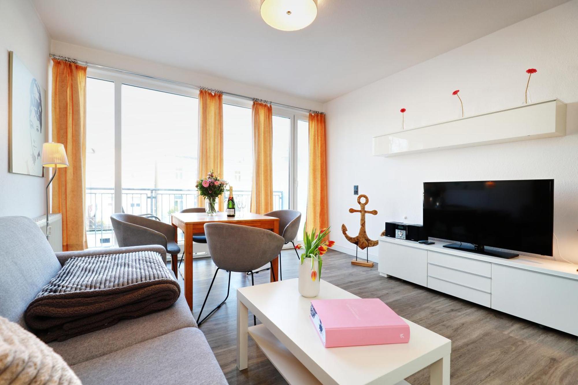 Guest house Eicher Warnemuende 4*