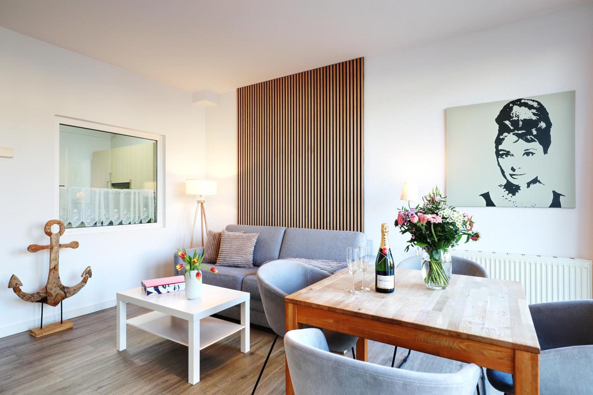 Guest house Eicher Warnemuende 4*